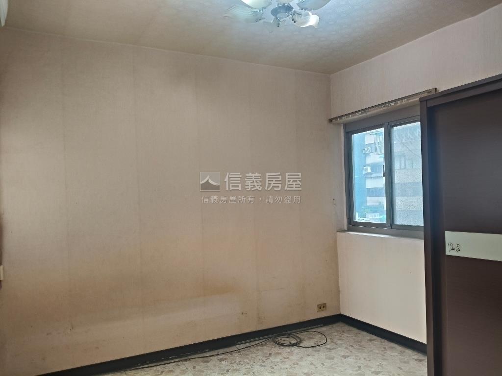 小南門植物園採光兩房房屋室內格局與周邊環境