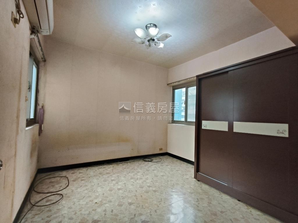 小南門植物園採光兩房房屋室內格局與周邊環境