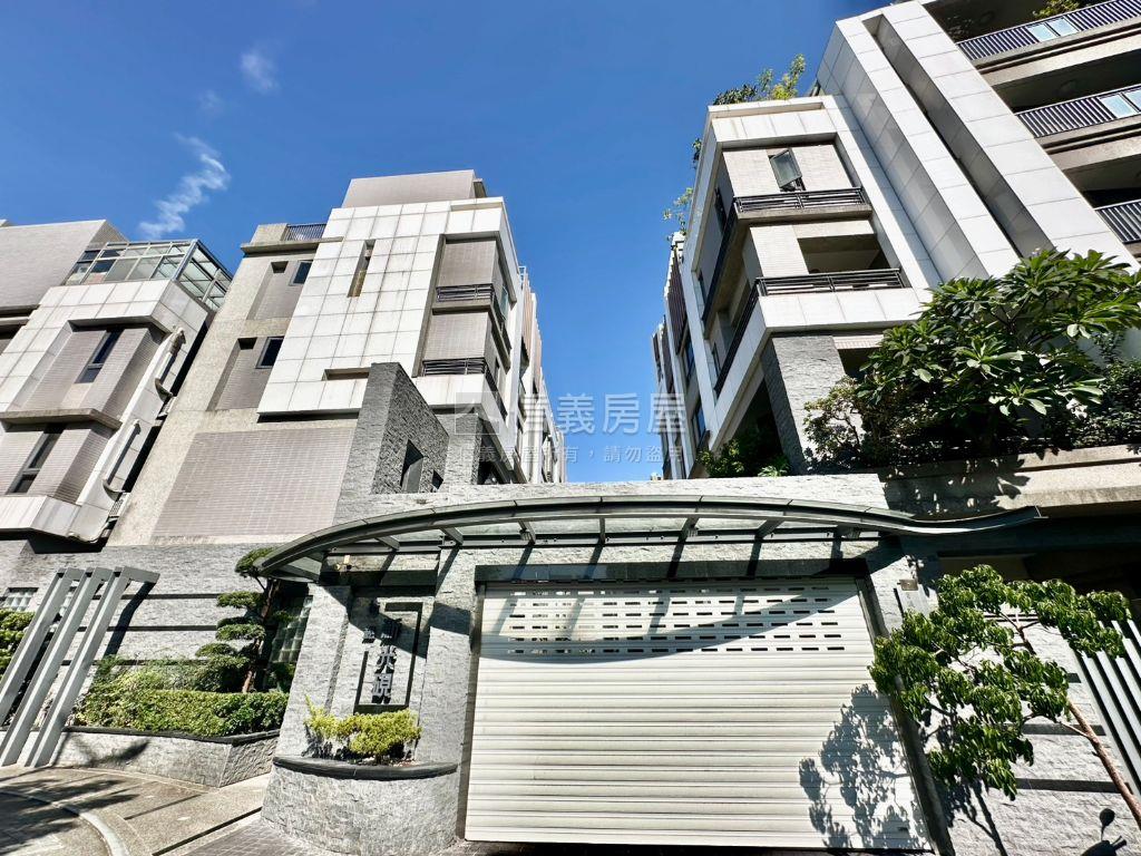 稀有釋出！新光硯透天別墅房屋室內格局與周邊環境