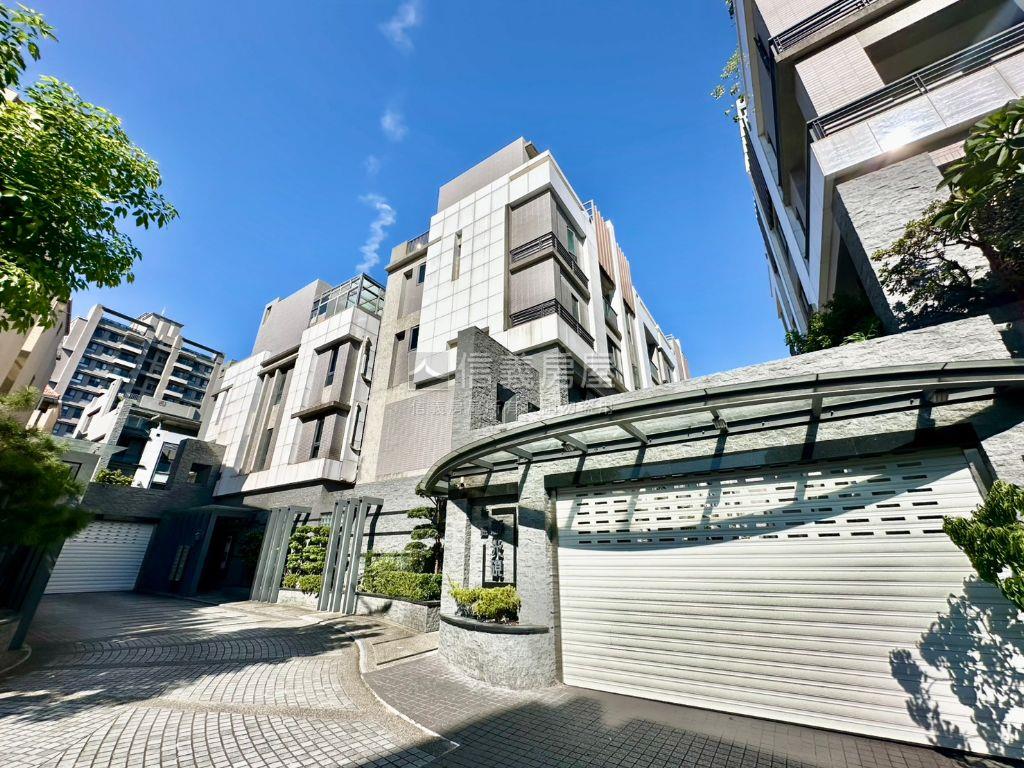 稀有釋出！新光硯透天別墅房屋室內格局與周邊環境