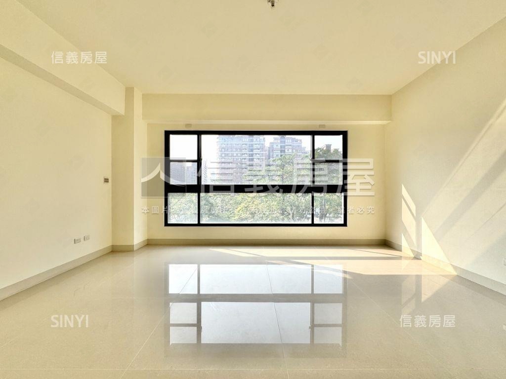 【河堤】氣派面寬燙金店面房屋室內格局與周邊環境