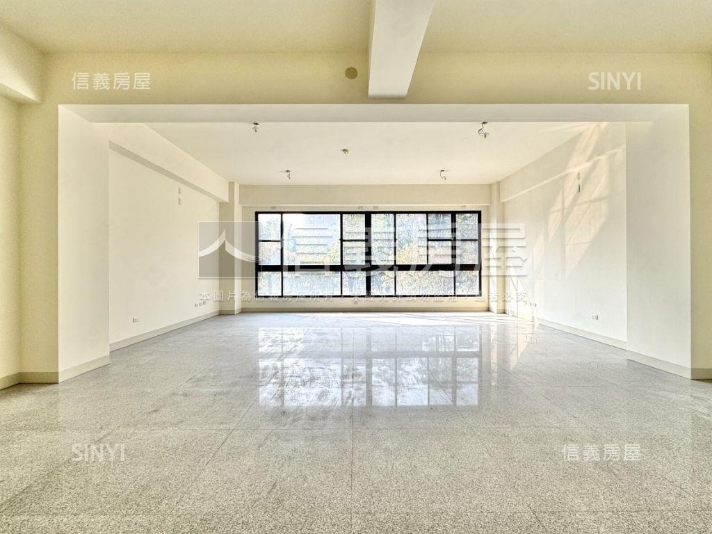 【河堤】氣派面寬燙金店面房屋室內格局與周邊環境