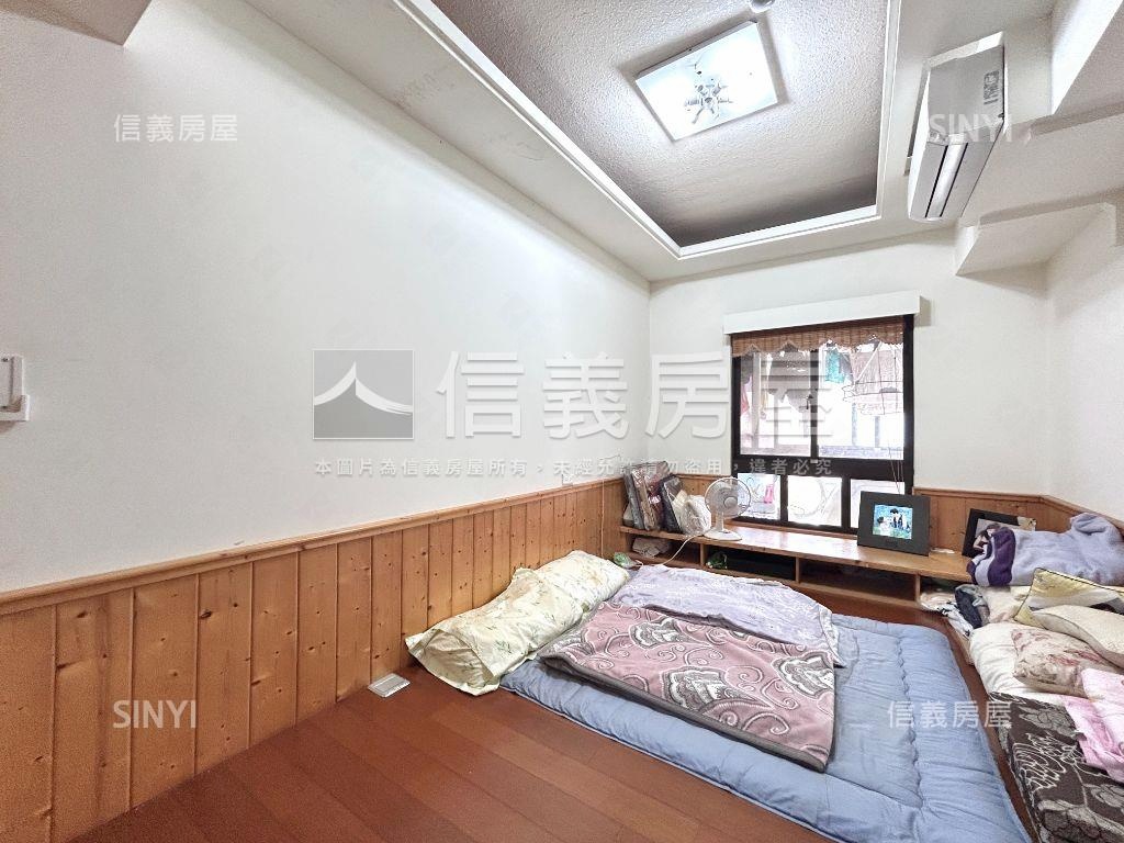 專任震後太子龍三房車位讚房屋室內格局與周邊環境