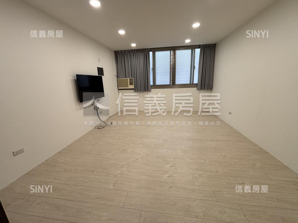萬大線熱鬧美透天可停車房屋室內格局與周邊環境
