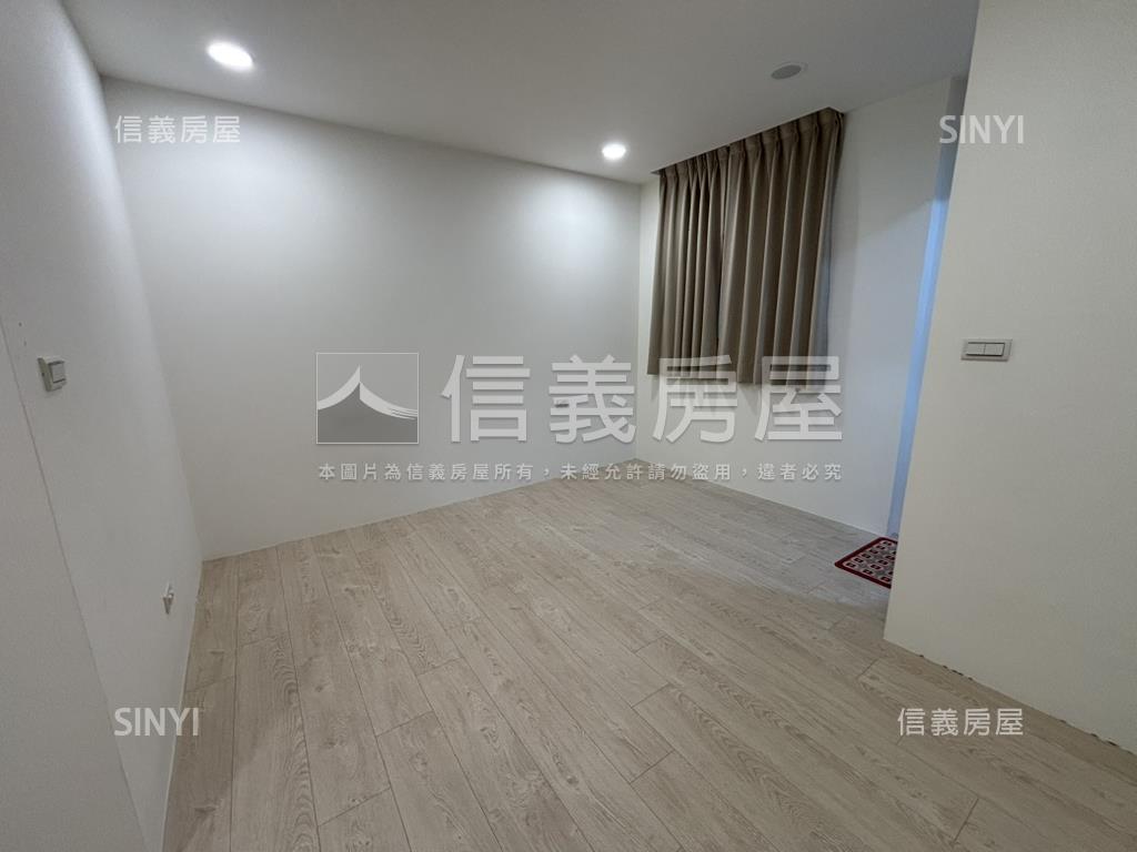 萬大線熱鬧美透天可停車房屋室內格局與周邊環境
