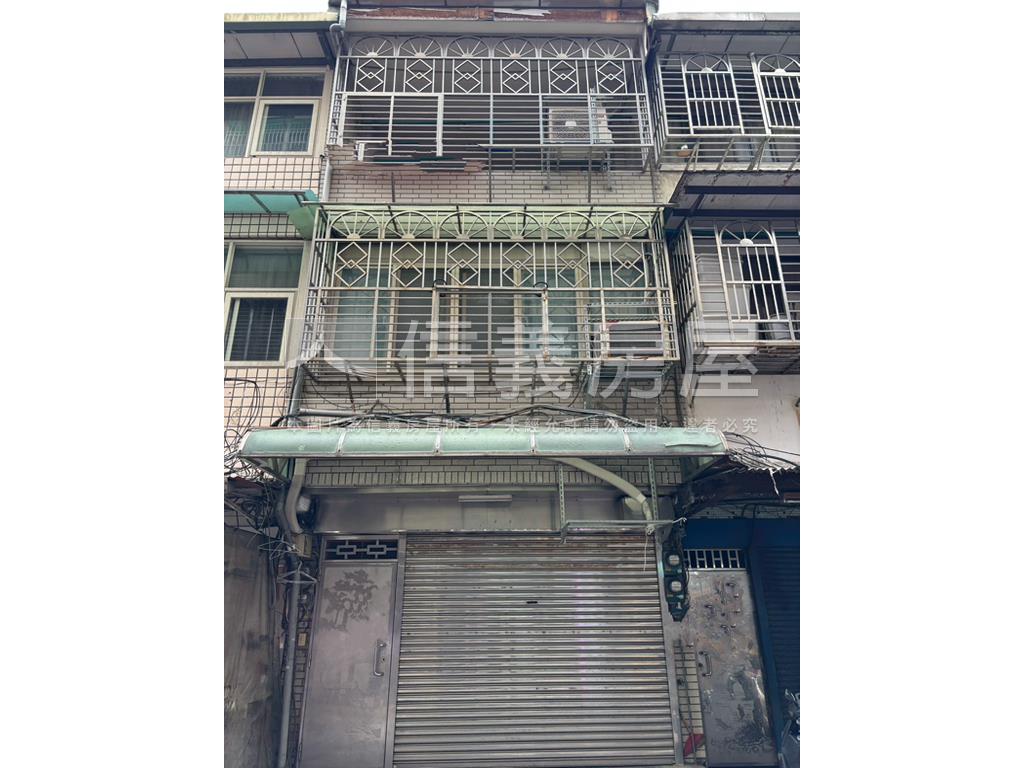 萬大線熱鬧美透天可停車房屋室內格局與周邊環境