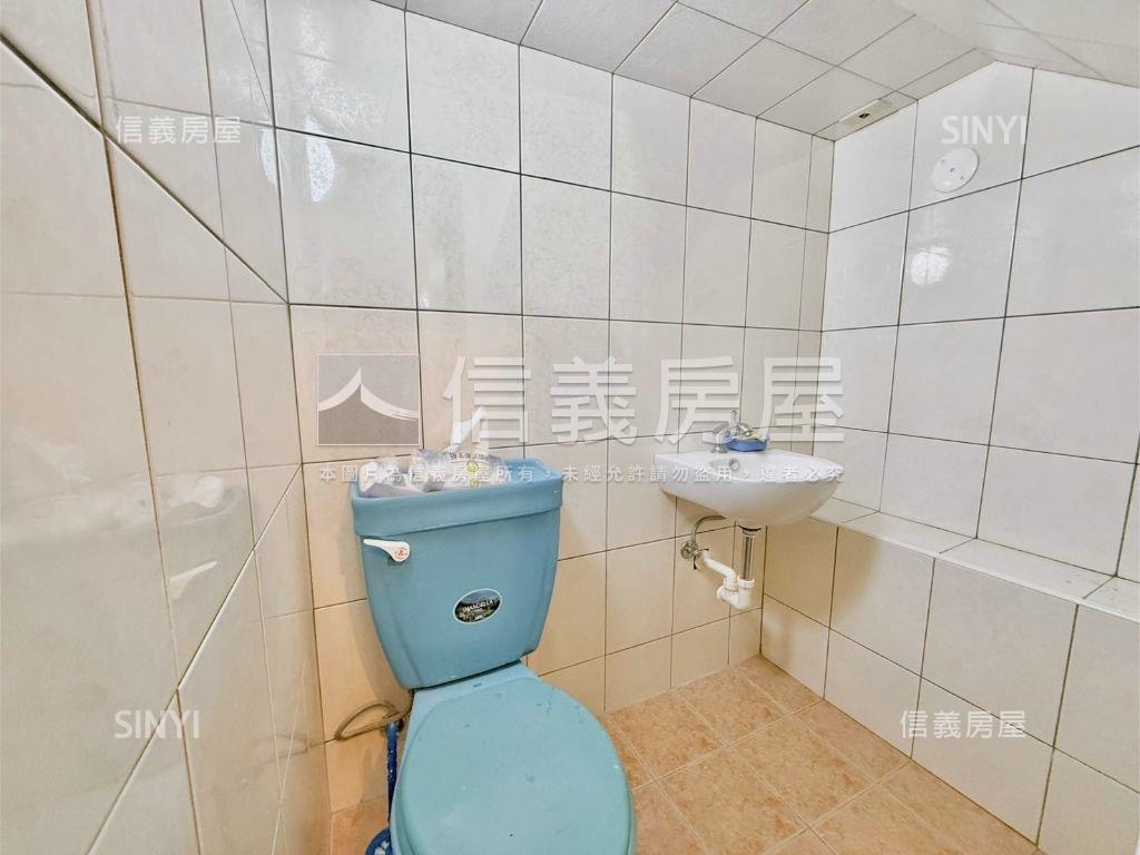 小城大坪數屋況佳美景透天房屋室內格局與周邊環境