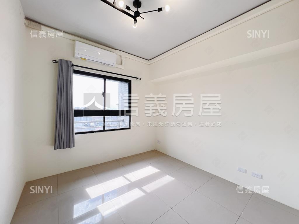 十期兩房平車房屋室內格局與周邊環境