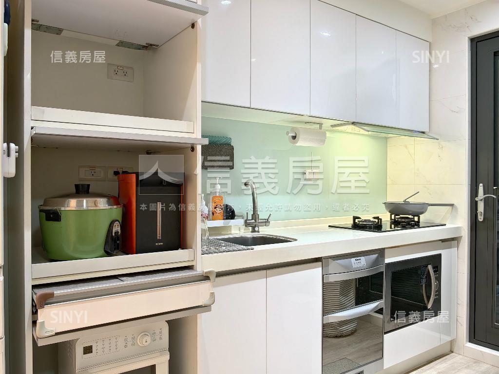 勤樸富邑陽光裝潢兩房房屋室內格局與周邊環境
