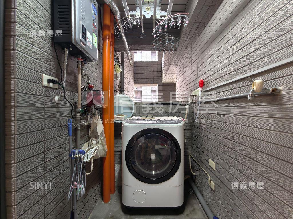 勤樸富邑陽光裝潢兩房房屋室內格局與周邊環境