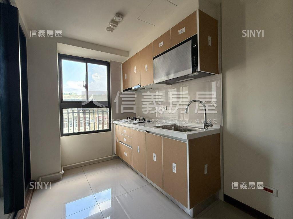 西區全新富宇兩房平車房屋室內格局與周邊環境