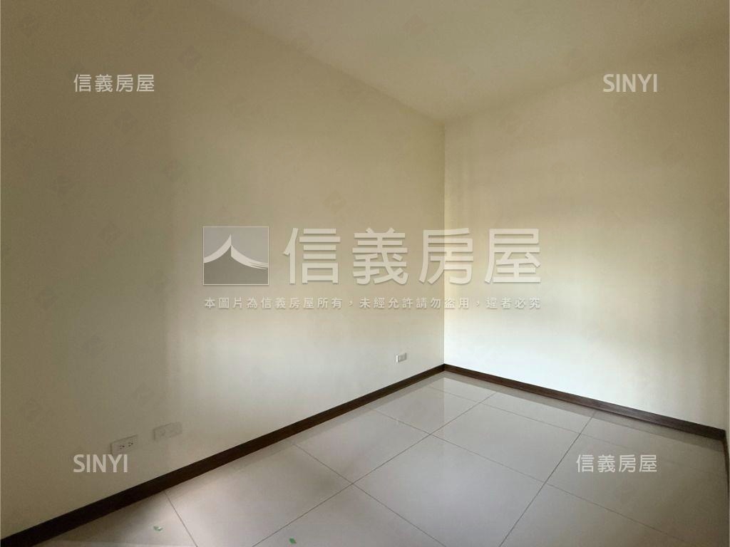西區全新富宇兩房平車房屋室內格局與周邊環境