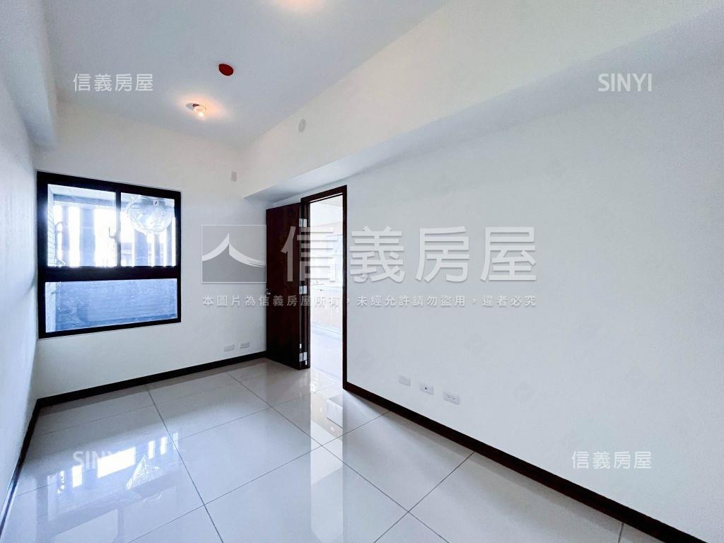 西區全新富宇兩房平車房屋室內格局與周邊環境