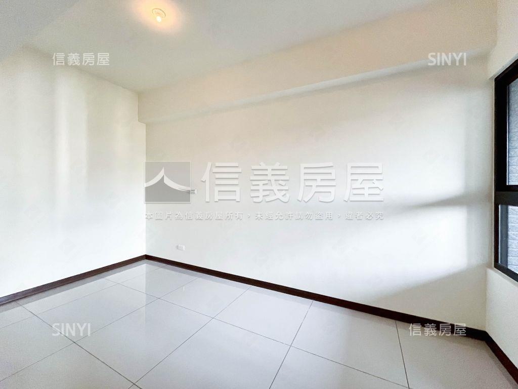 西區全新富宇兩房平車房屋室內格局與周邊環境