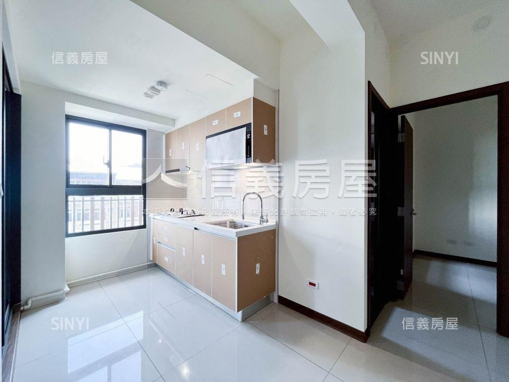 西區全新富宇兩房平車房屋室內格局與周邊環境