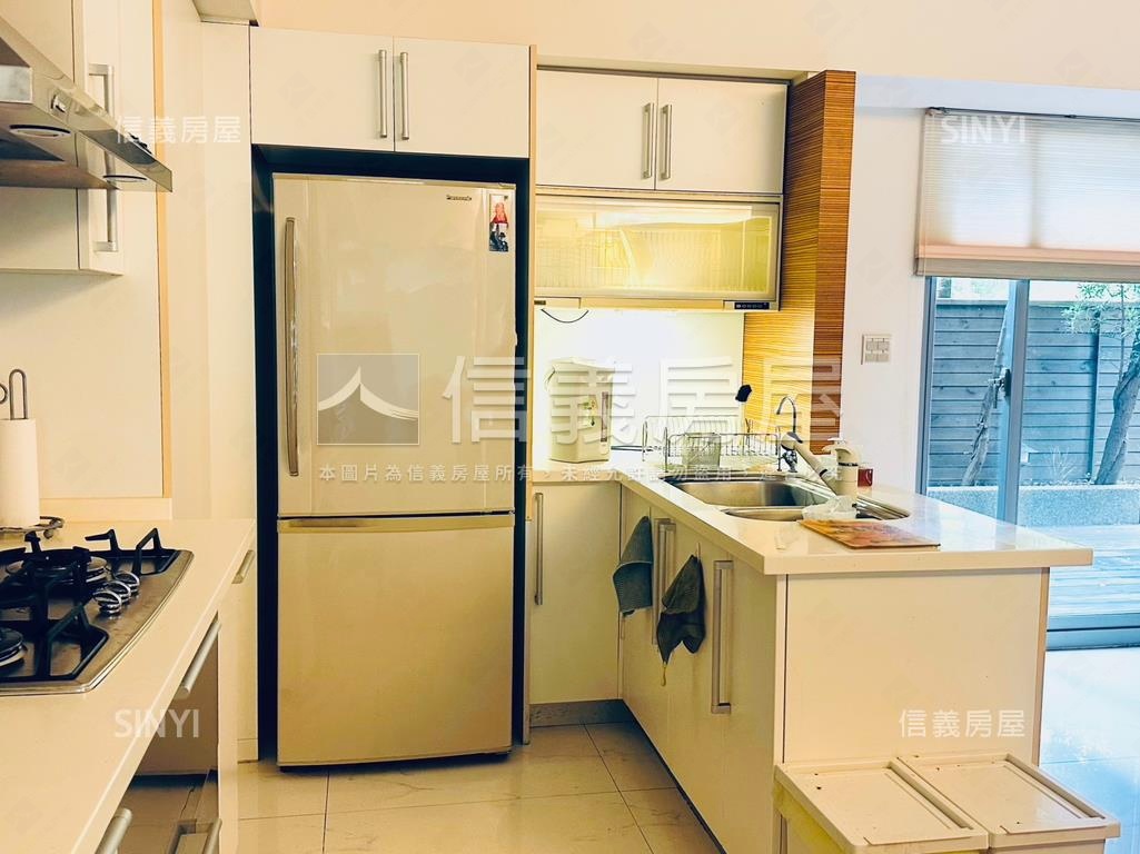 臨公園庭院一樓房屋室內格局與周邊環境