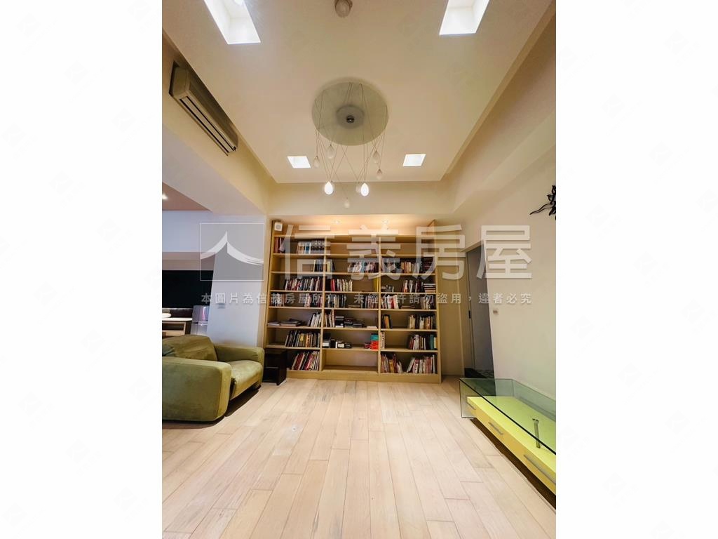 臨公園庭院一樓房屋室內格局與周邊環境