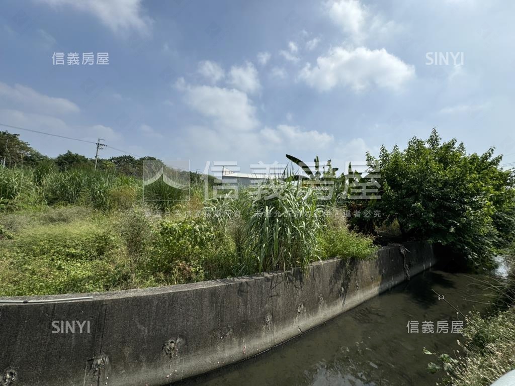 近霧峰四德路朝南角地房屋室內格局與周邊環境