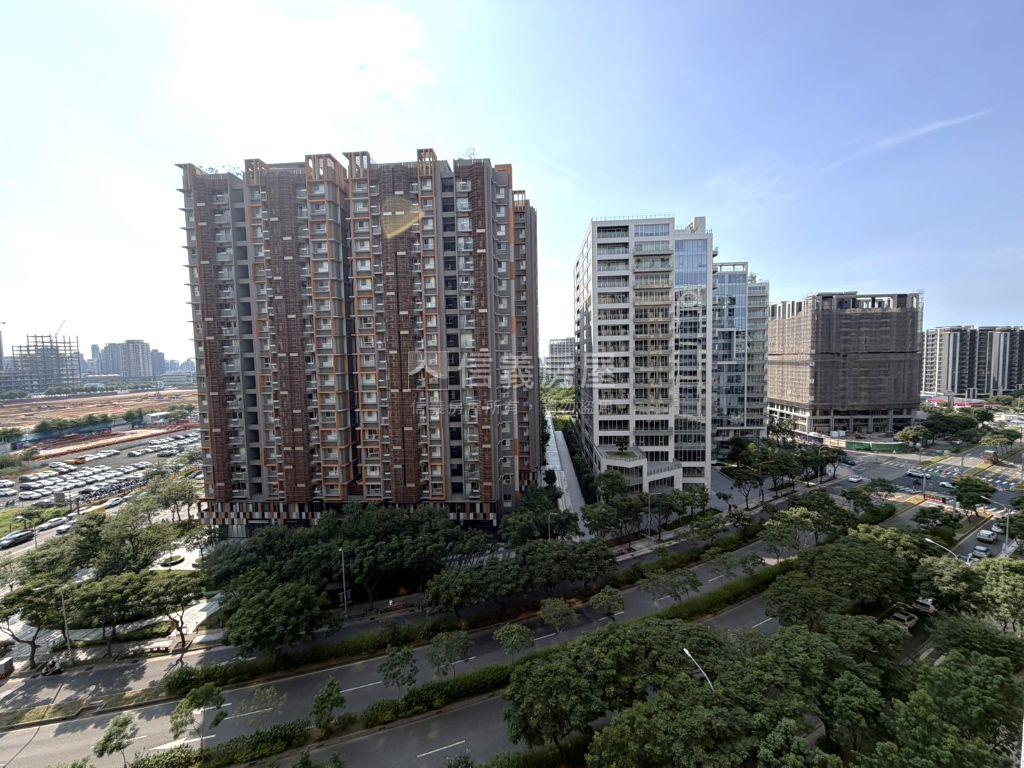 近國泰廣場宜雄湛房屋室內格局與周邊環境