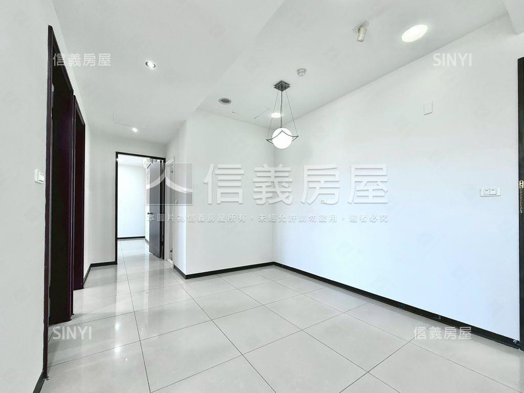 豐邑生活三房車位房屋室內格局與周邊環境