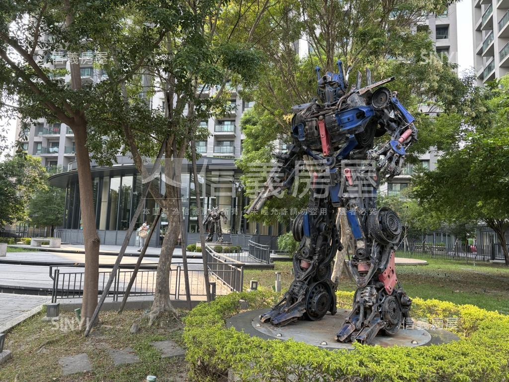 大河戀面河岸大四房平車房屋室內格局與周邊環境