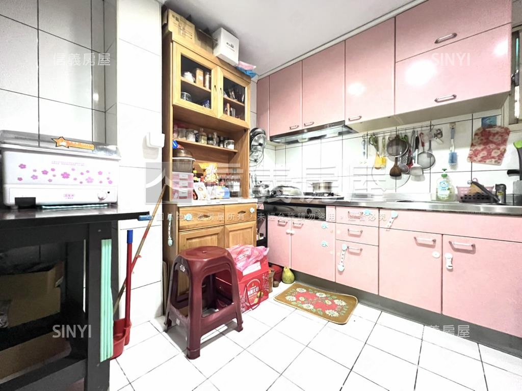 新埔·溫馨方正二樓美寓房屋室內格局與周邊環境