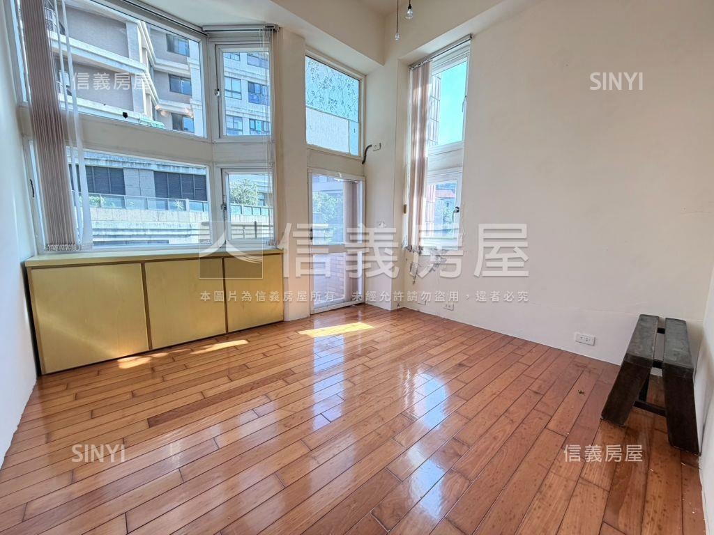 ☼低總價。陽光溫泉小套房房屋室內格局與周邊環境