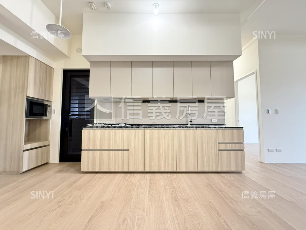 七期Ｖ市政頂樓視野美３房房屋室內格局與周邊環境