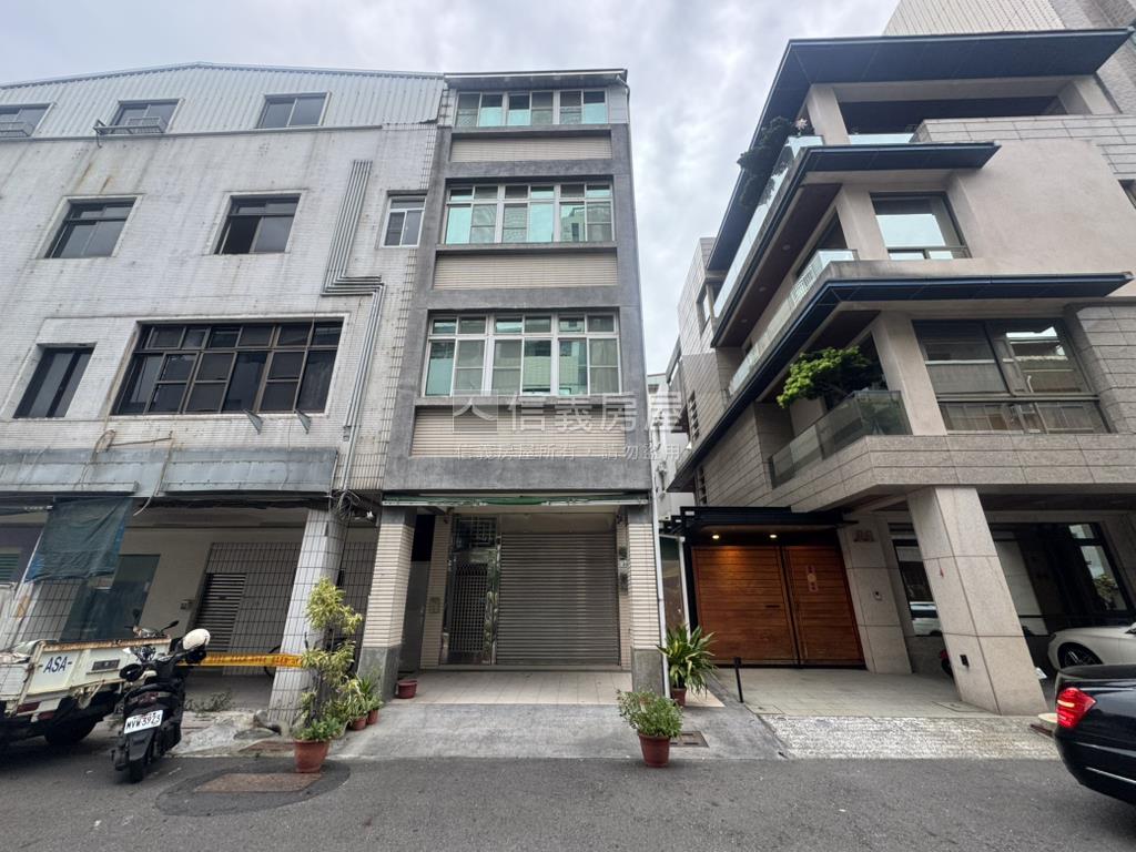 雄女光復一街獨棟騎樓透天房屋室內格局與周邊環境