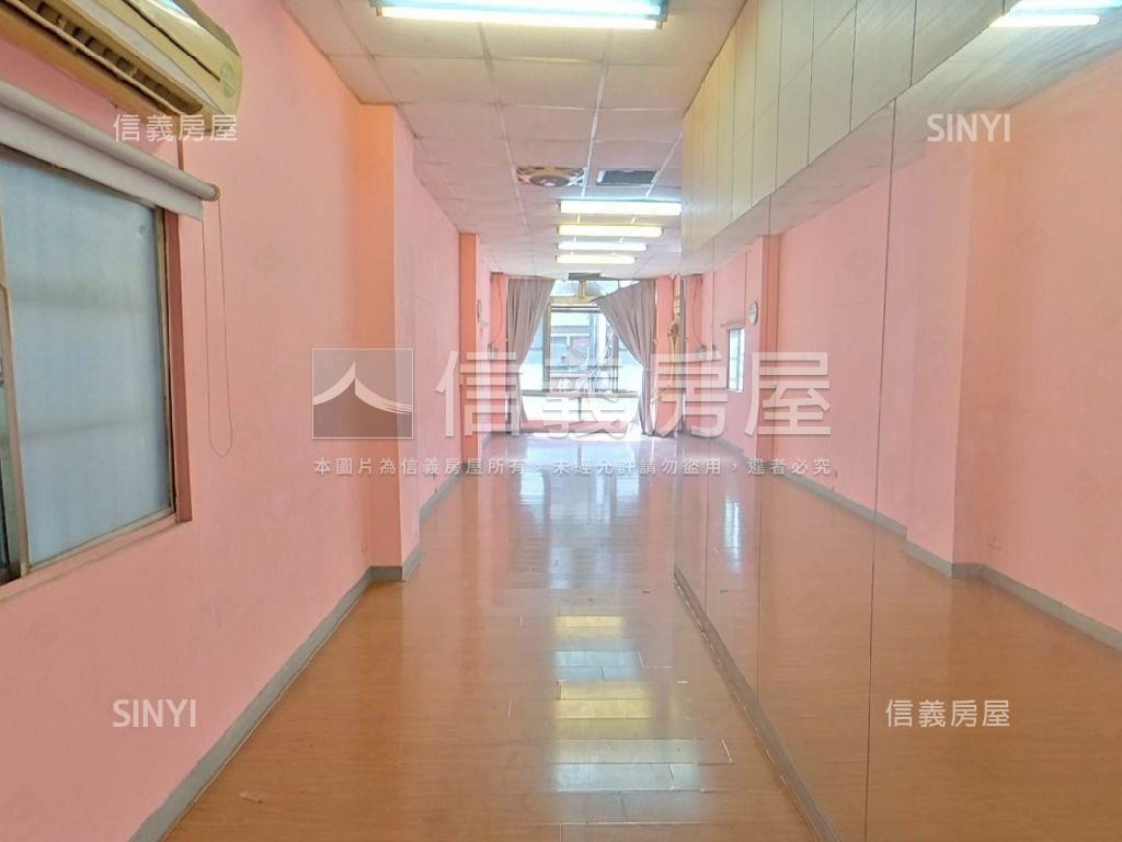 青雲法院旁。有土斯有財房屋室內格局與周邊環境