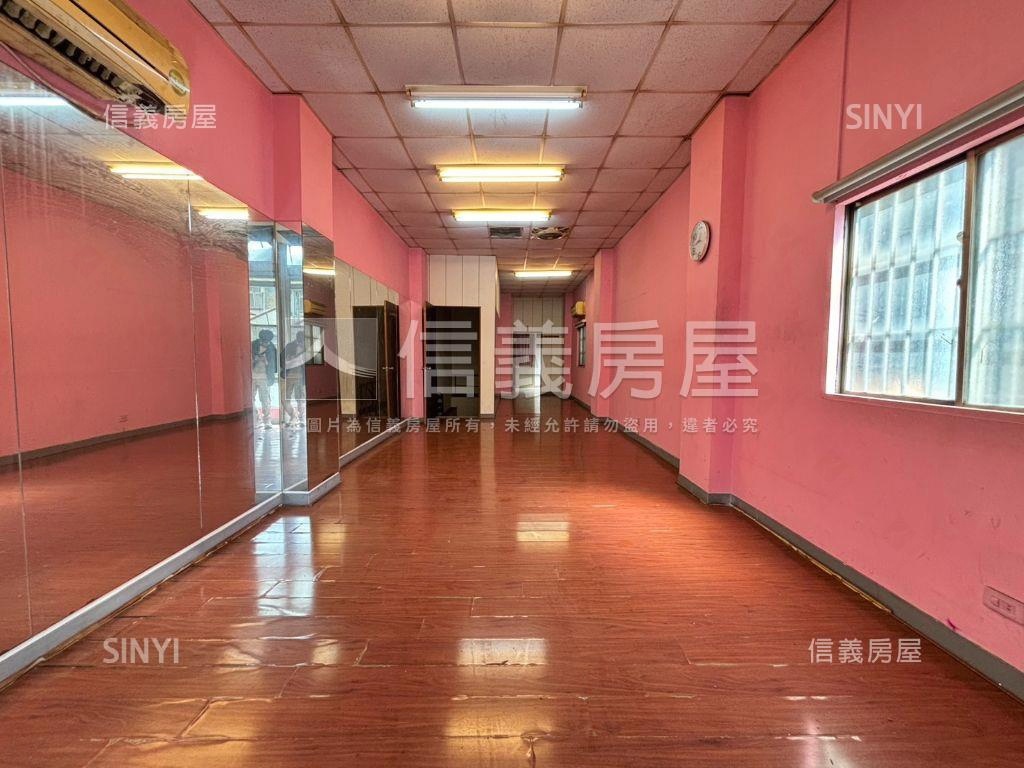 青雲法院旁。有土斯有財房屋室內格局與周邊環境