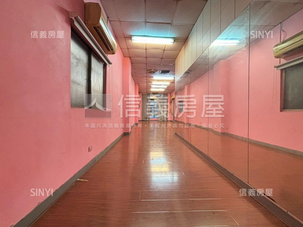青雲法院旁。有土斯有財房屋室內格局與周邊環境