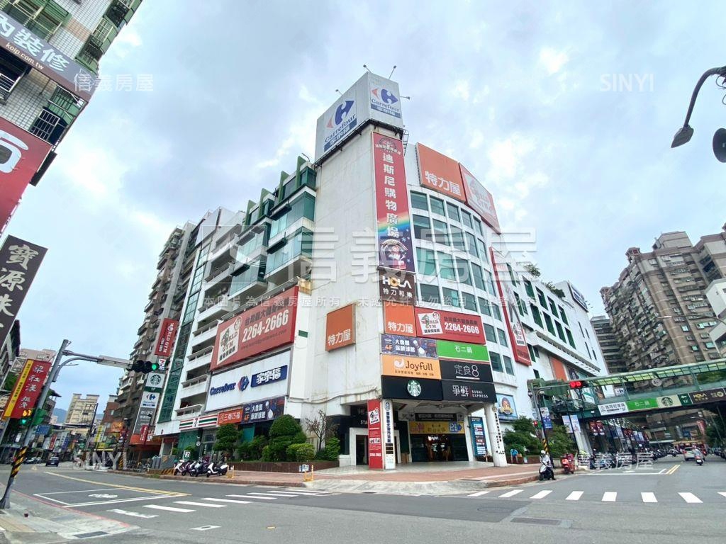 青雲法院旁。有土斯有財房屋室內格局與周邊環境
