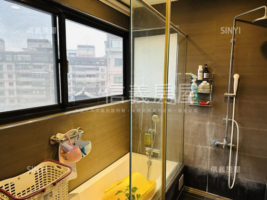 山居秋暝富貴屋房屋室內格局與周邊環境