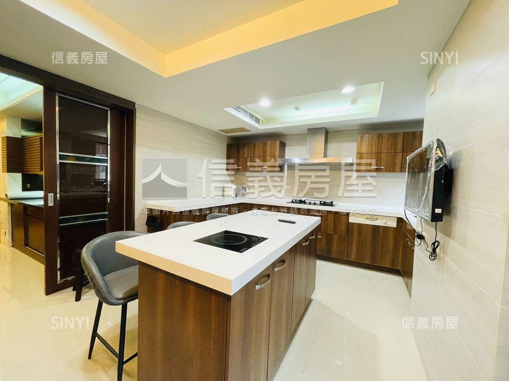 高質感富人區大三房坡車房屋室內格局與周邊環境