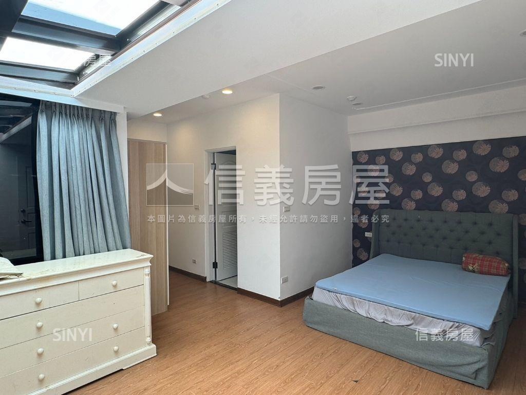 【新接】電梯露臺平面車位房屋室內格局與周邊環境