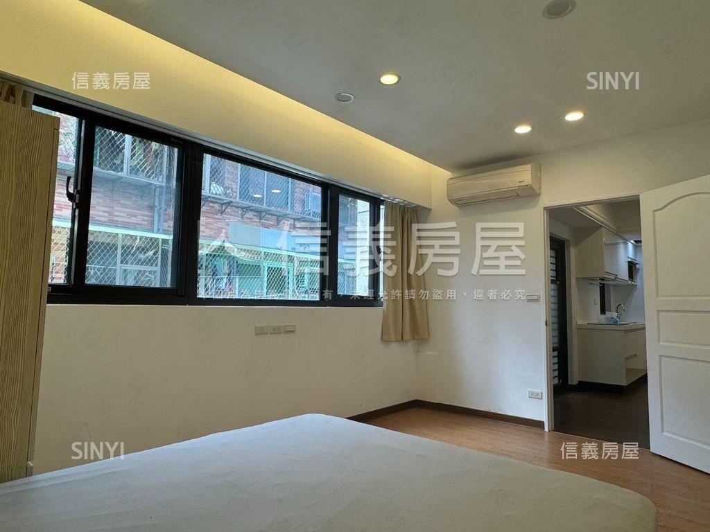 【新接】電梯露臺平面車位房屋室內格局與周邊環境