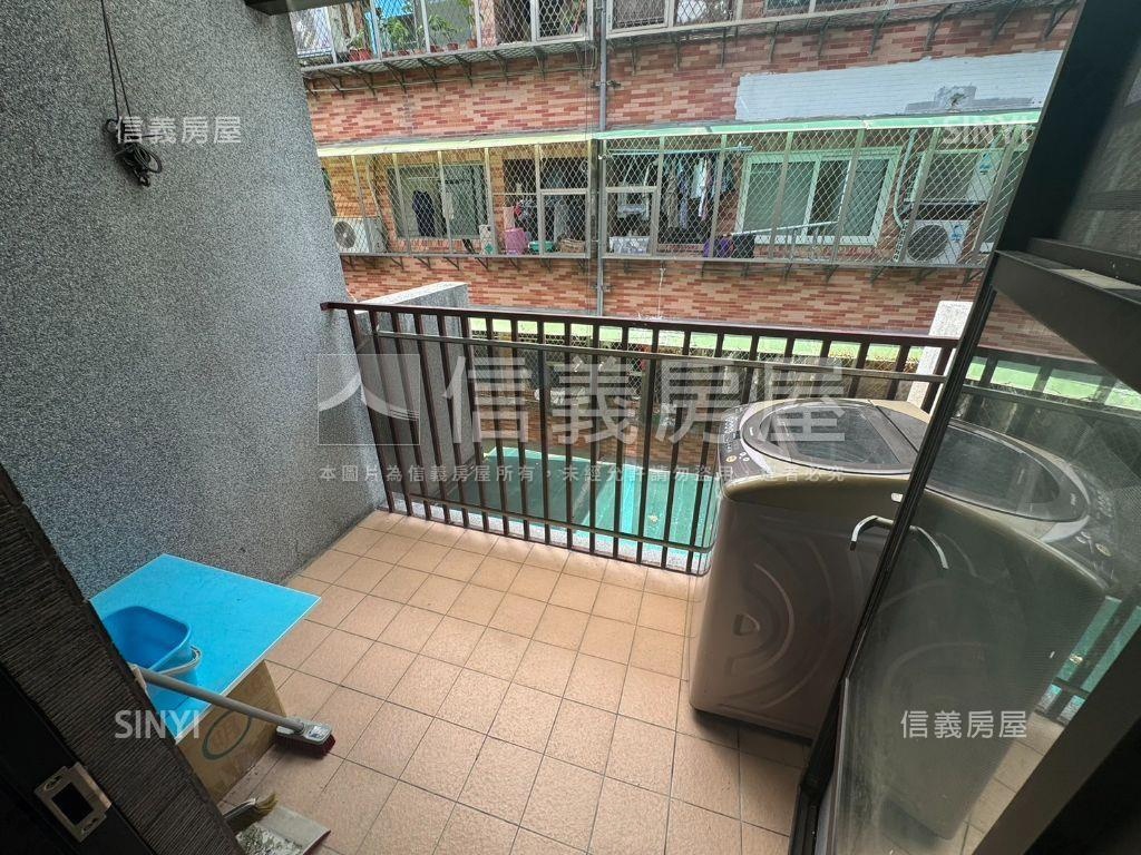 【新接】電梯露臺平面車位房屋室內格局與周邊環境