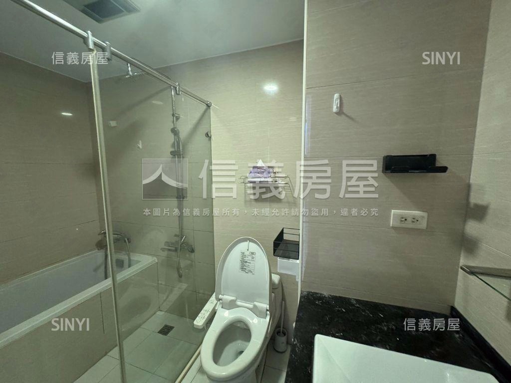 【新接】電梯露臺平面車位房屋室內格局與周邊環境