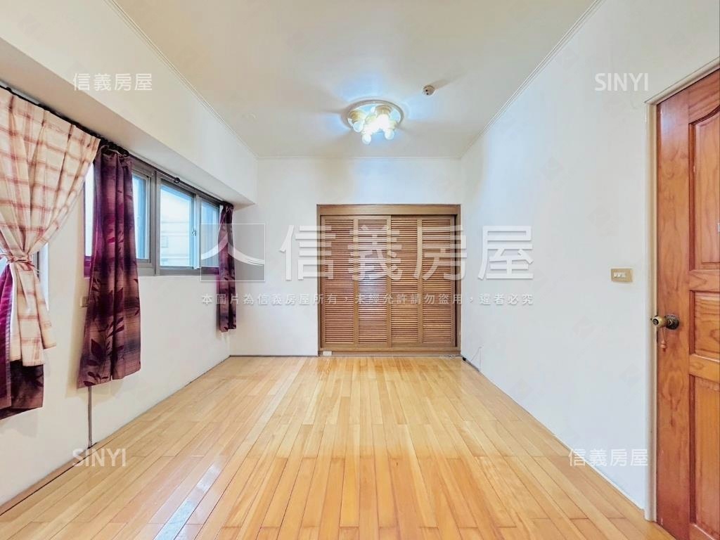 冠倫Ｇ棟３房平車房屋室內格局與周邊環境