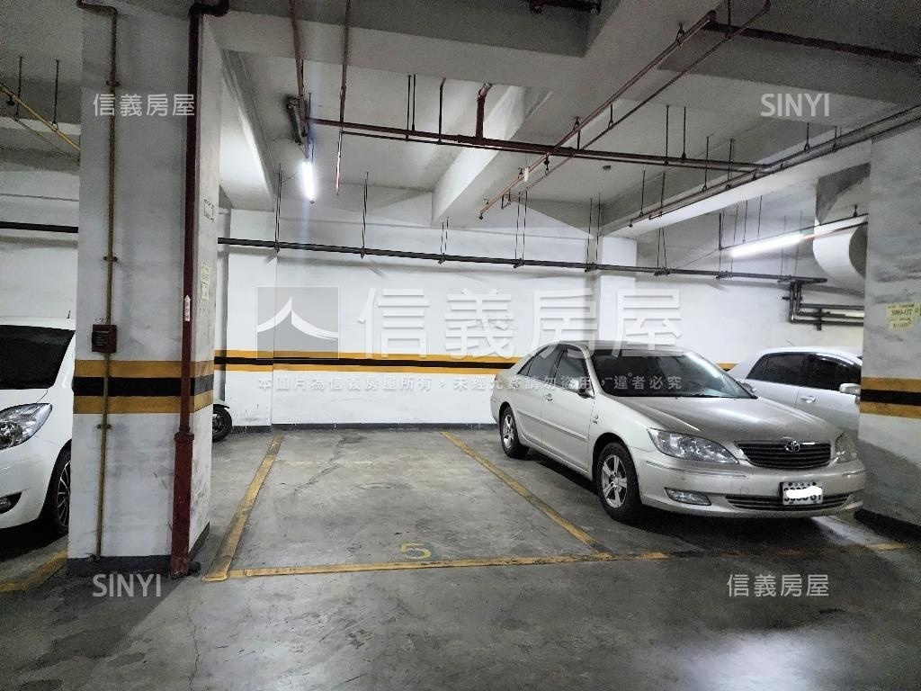 冠倫Ｇ棟３房平車房屋室內格局與周邊環境