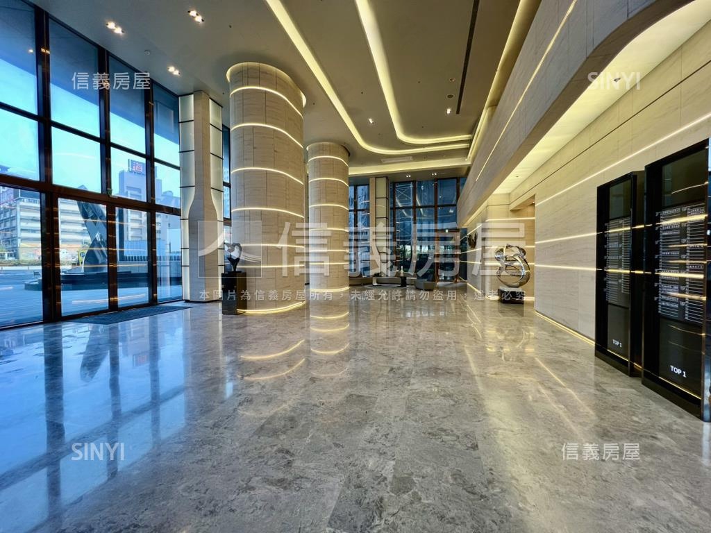 ＴＯＰ１商辦露臺戶讚房屋室內格局與周邊環境