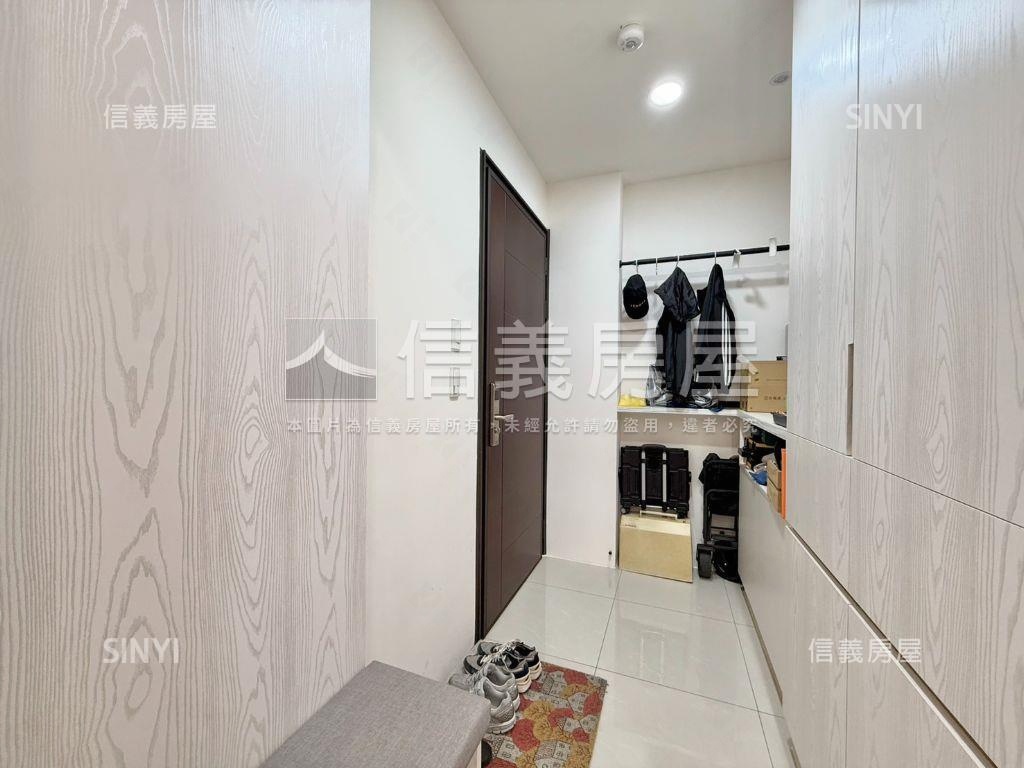 登陽城之華三房平車裝潢戶房屋室內格局與周邊環境