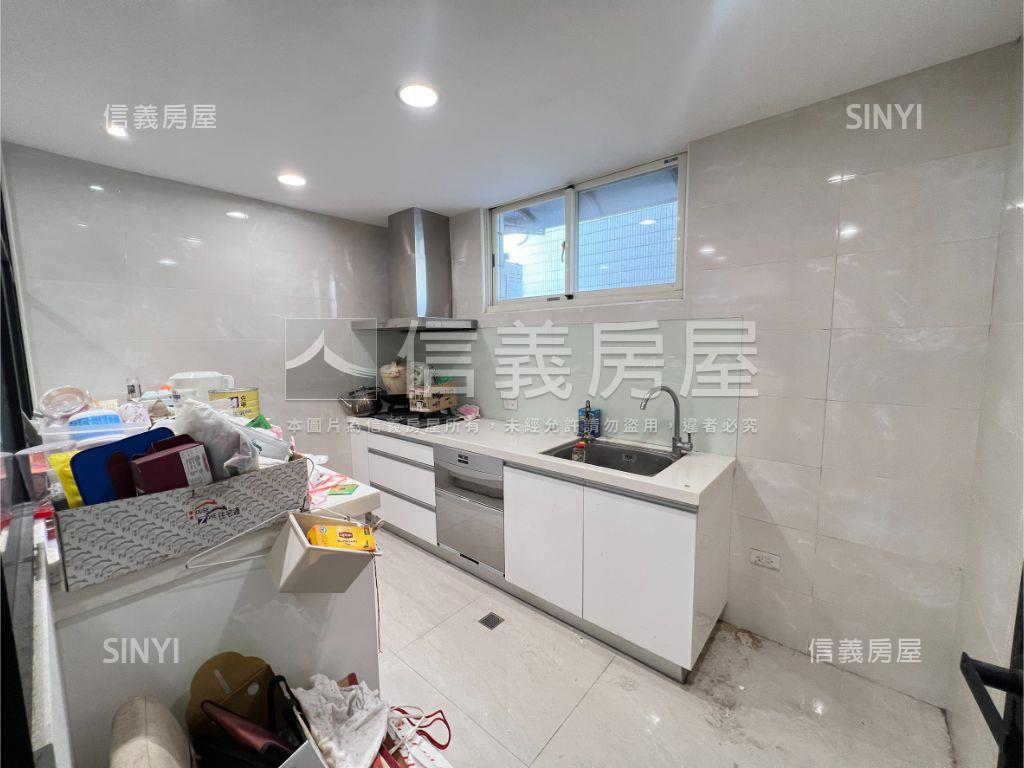 白雲山莊精品裝潢美屋房屋室內格局與周邊環境