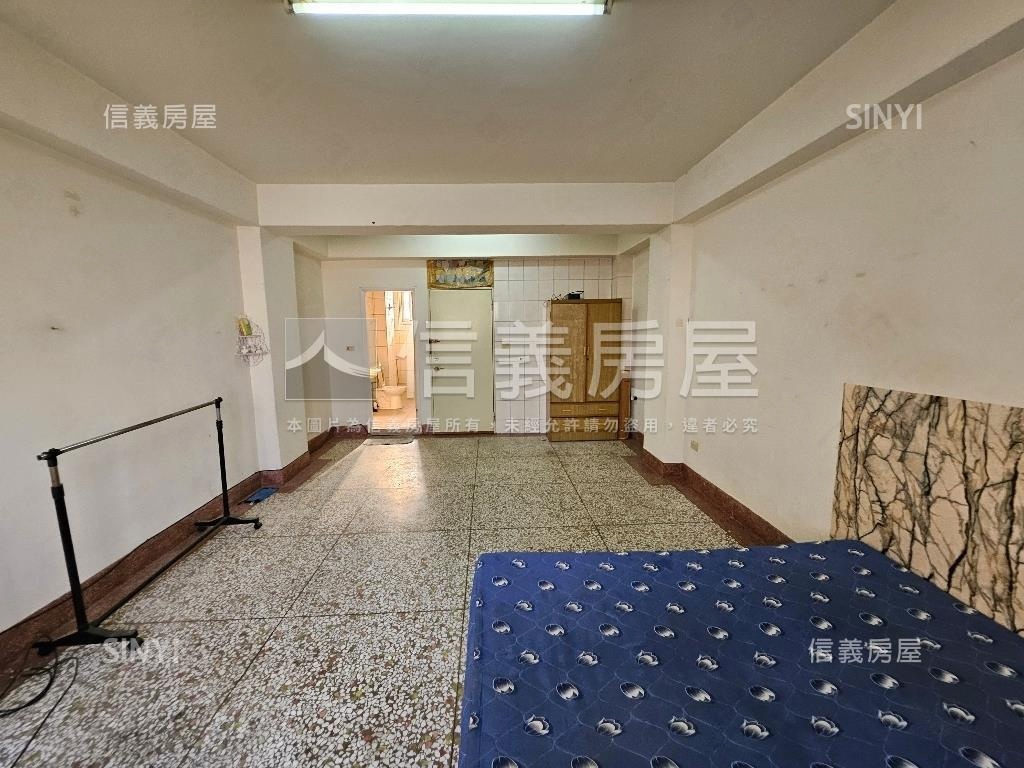 正文心南路店套房屋室內格局與周邊環境