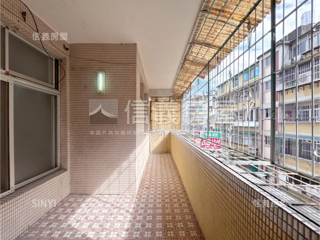 秀朗捷運◆邊間方正三房房屋室內格局與周邊環境