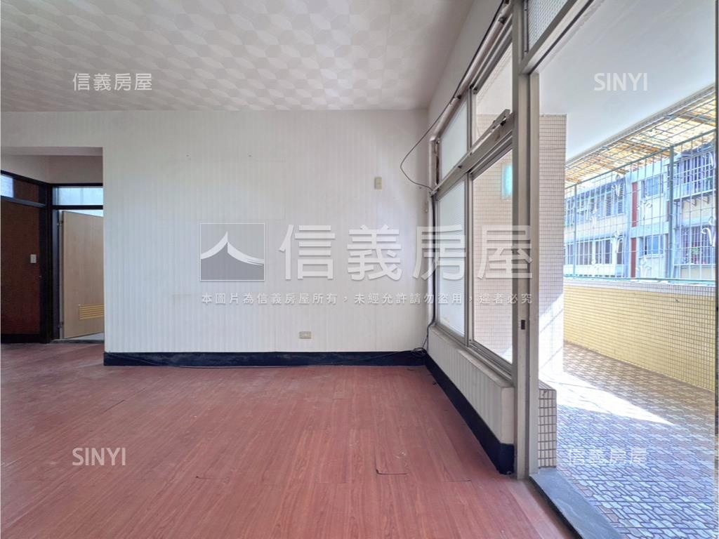 秀朗捷運◆邊間方正三房房屋室內格局與周邊環境