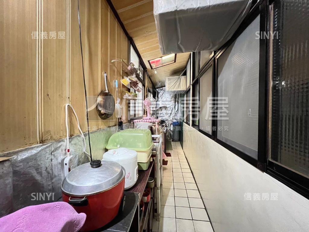 近復興崗捷運便利生活三房房屋室內格局與周邊環境