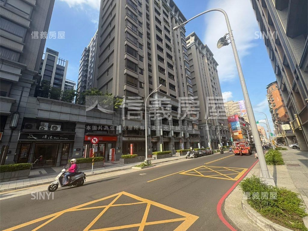★華江一品挑高稀有金店★房屋室內格局與周邊環境