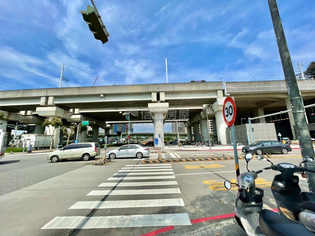 大華縱橫｜Ａ５高樓露台戶房屋室內格局與周邊環境
